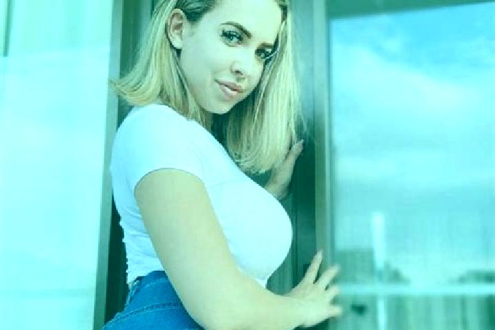 Natalie, 24, a blonde grey-eyed mixed companion based in San Pablo. Offering Dinner Date, Striptease, Girlfriend Experience, Erotic Massage. Available for in...