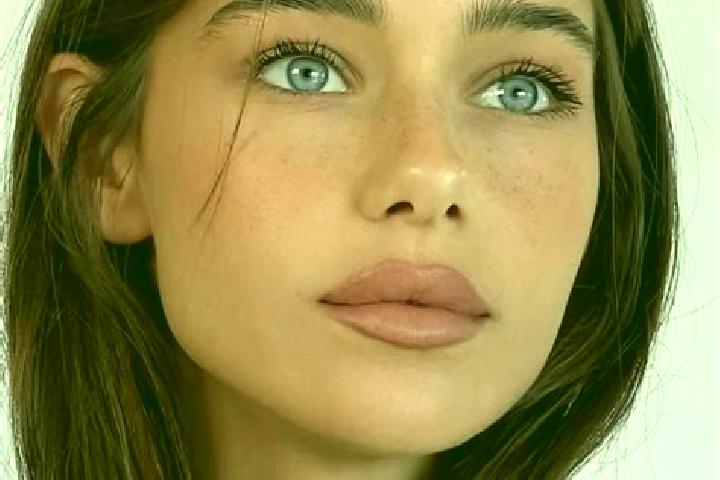 Natalie, 24, a brunette amber-eyed caucasian companion based in Langa del Castillo. Offering Tantra, Dinner Date, A-Level, Prostate Massage. Available for in...