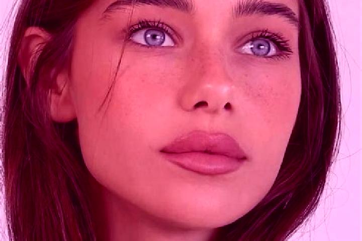 Natalie, 24, a brunette brown-eyed slavic companion based in Blizejov. Offering Domination, Prostate Massage, Striptease, Tantra. Available for incall and ou...
