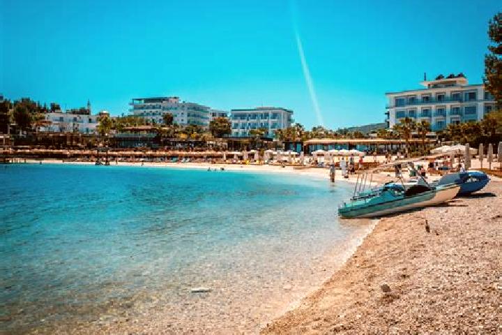 Natalie, 24 — Escort in Clirim, Albania