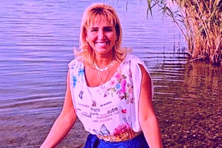 Natalie, 24 — Escort in Naklo, Czech Republic