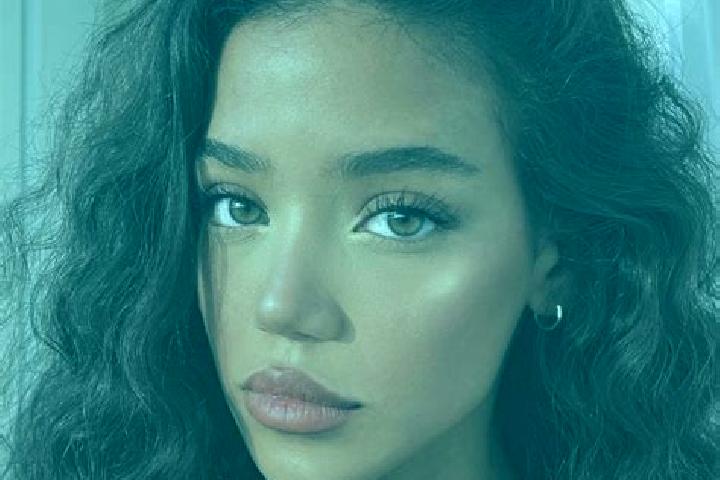 Natalie, 25, a black brown-eyed european companion based in Orlianske. Offering Fetish, Deep French Kissing, Travel Companion. Available for incall and outca...