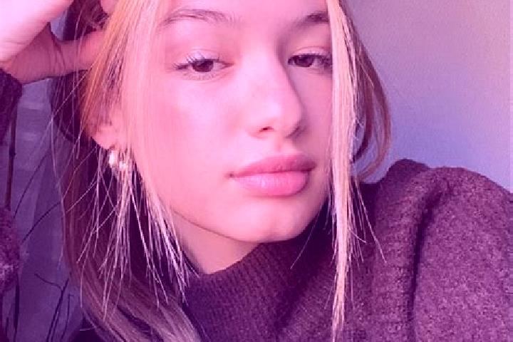 Natalie, 25, a blonde brown-eyed asian companion based in Panggungdaja. Offering 69, BDSM, CIM, Domination. Available for incall and outcall, day and evening...