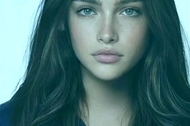 Natalie, 25, a brunette blue-eyed caucasian companion based in Kellits. Offering Tantra, Girlfriend Experience, Roleplay. Available for incall and outcall, d...