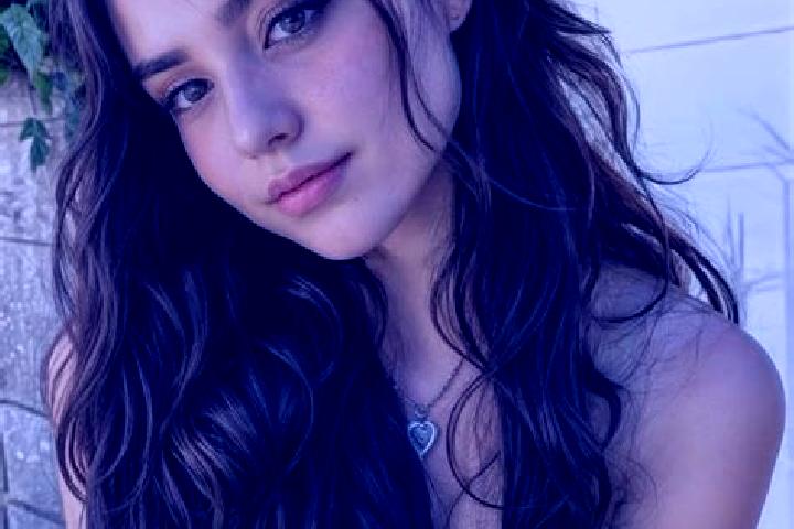 Natalie, 25, a brunette hazel-eyed mediterranean companion based in Ibresi. Offering Dinner Date, Erotic Massage, GFE, Girlfriend Experience, 69. Available f...