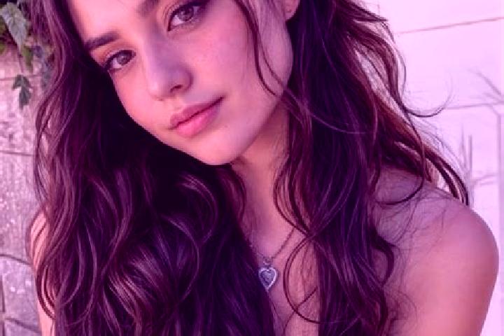Natalie, 25, a chestnut hazel-eyed asian companion based in Monegrillo. Offering Roleplay, Massage. Available for incall and outcall, overnight bookings avai...