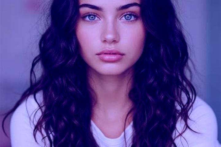 Natalie, 25, a dark blonde amber-eyed mediterranean companion based in Orhei. Offering Travel Companion, OWO, Girlfriend Experience, Overnight. Available for...