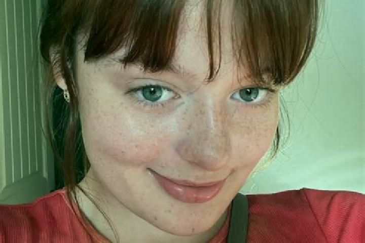 Natalie, 25, a red grey-eyed european companion based in Sant Eusanio Forconese. Offering Striptease, Prostate Massage, Roleplay. Available for incall and ou...