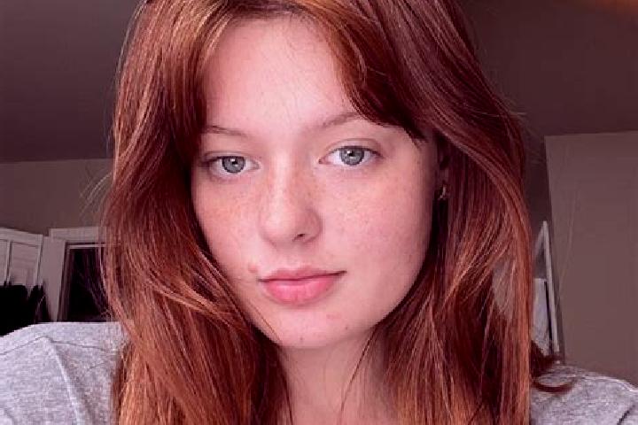 Natalie, 25, a red hazel-eyed caucasian companion based in Omeath. Offering Massage, Deep French Kissing, A-Level, Roleplay, Erotic Massage. Available for in...