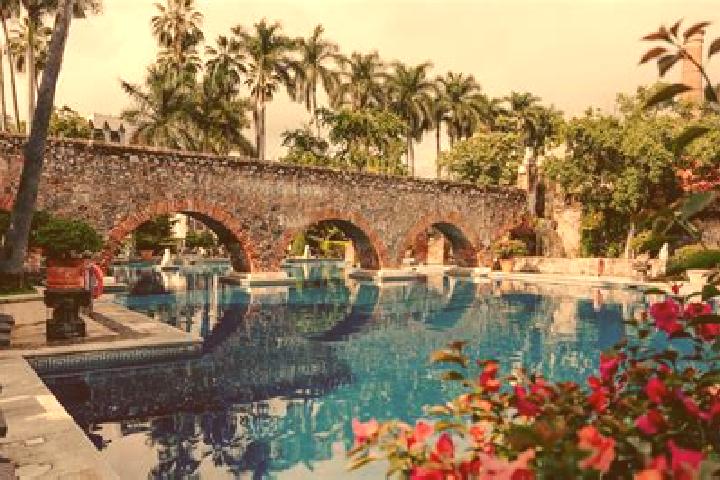 Natalie, 25 — Escort in San Antonio Tzacala, Mexico