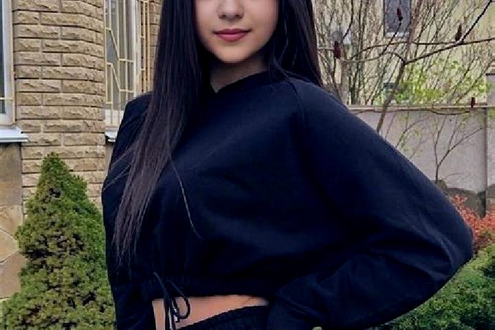 Natalie, 25 — Escort in Vysny Hrusov, Slovakia