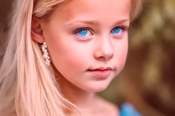 Natalie, 26, a blonde blue-eyed caribbean companion based in Fangshiping. Offering Domination, Party Girl, Girlfriend Experience, Fetish. Available for incal...