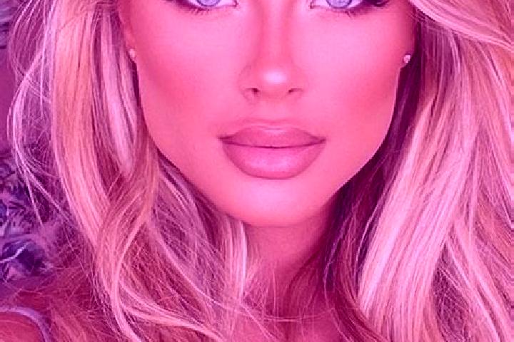 Natalie, 26, a blonde blue-eyed latina companion based in Gunungbitung. Offering Fetish, Striptease, Duos, Couples, Girlfriend Experience. Available for inca...