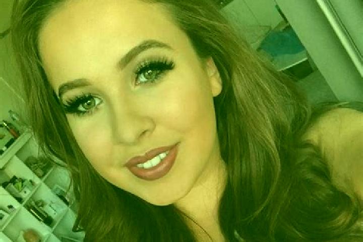 Natalie, 26, a brunette grey-eyed mixed companion based in Hebron. Offering Duos, Domination, A-Level, Girlfriend Experience. Available for incall and outcal...