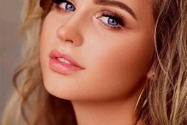 Natalie, 26, a dark blonde blue-eyed mediterranean companion based in Acopia. Offering Striptease, CIM, OWO. Available for incall and outcall, day and evenin...