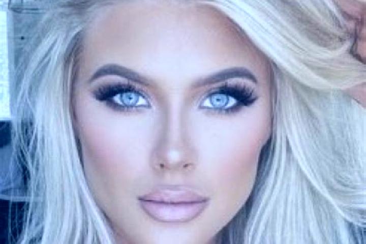 Natalie, 26, a platinum blonde hazel-eyed ebony companion based in Jinfosi. Offering OWO, Fetish, Roleplay, 69. Available for incall and outcall, day and eve...