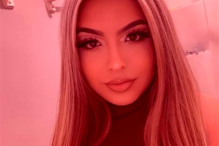 Natalie, 26, a red blue-eyed mixed companion based in Nepa. Offering Roleplay, Tantra, Fetish, 69. Available for incall and outcall, day and evening dates.