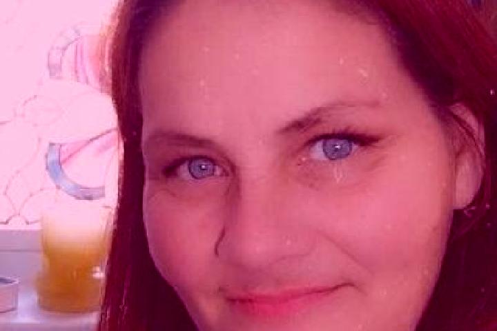 Natalie, 26, a red green-eyed mediterranean companion based in Hajuu-Us. Offering Domination, CIM, Duos, Fetish. Available for incall and outcall, day and ev...