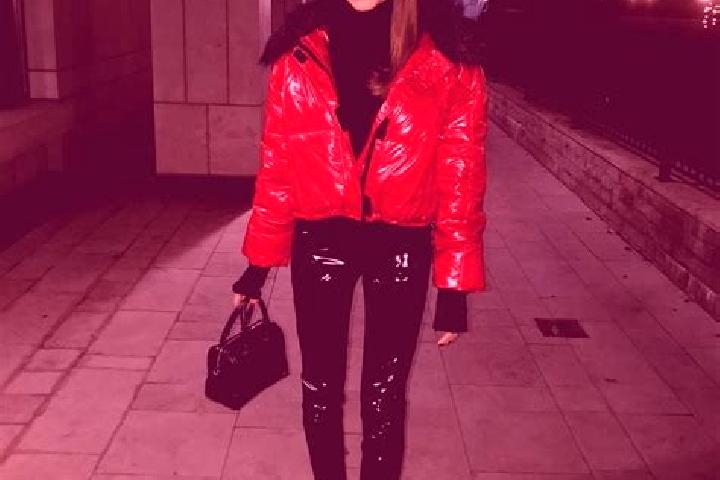 Natalie, 26 — Escort in Cauge, France