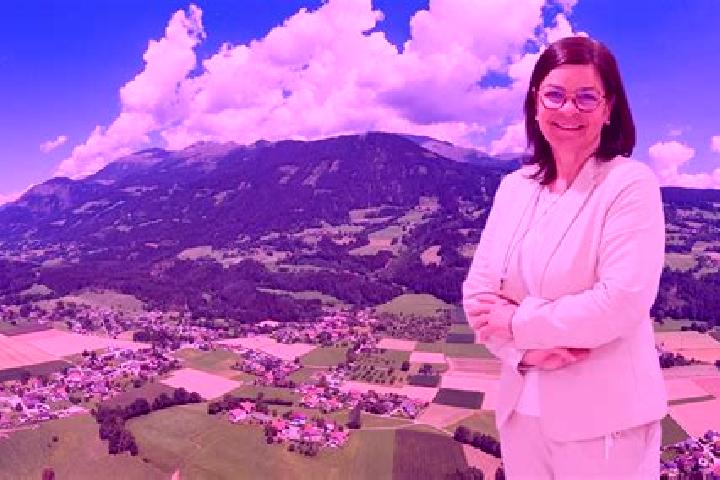 Natalie, 26 — Escort in Lendorf, Austria