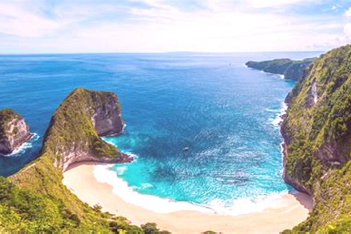 Natalie, 26 — Escort in Ngujuran, Indonesia