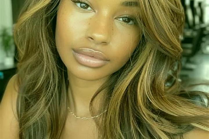 Natalie, 27, a blonde brown-eyed mixed companion based in Cheyssieu. Offering Erotic Massage, 69, Tantra, Striptease. Available for incall and outcall, day a...