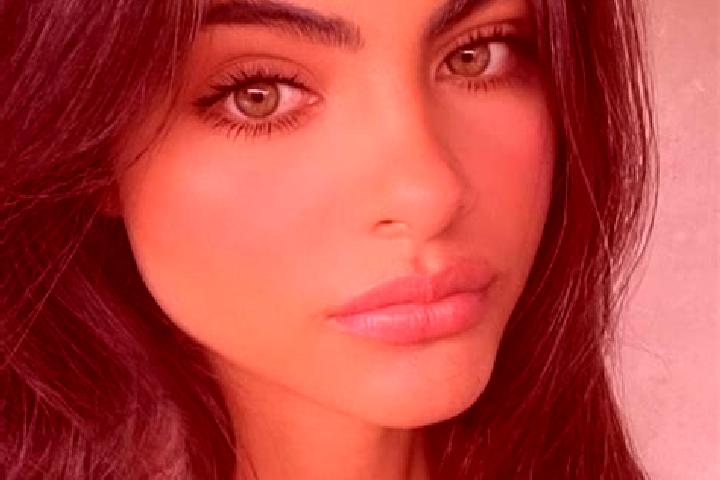 Natalie, 27, a chestnut grey-eyed indian companion based in Irabin de Baixo. Offering Dinner Date, Tantra, 69. Available for incall and outcall, day and even...