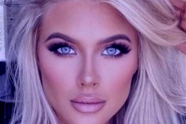 Natalie, 27, a platinum blonde blue-eyed indian companion based in Flexeiras. Offering Striptease, Massage, Duos. Available for incall and outcall, overnight...