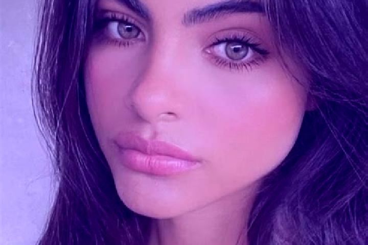 Natalie, 27, a red blue-eyed indian companion based in Muehlenberg. Offering A-Level, BDSM, Girlfriend Experience, Tantra. Available for incall and outcall, ...