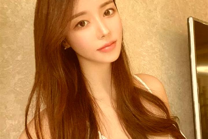 Natalie, 27 — Escort in Jiaokou, China