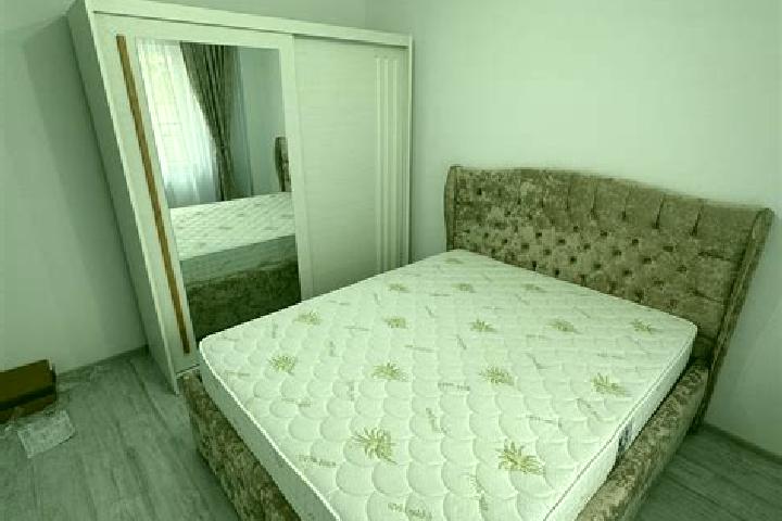 Natalie, 27 — Escort in Rediu, Romania