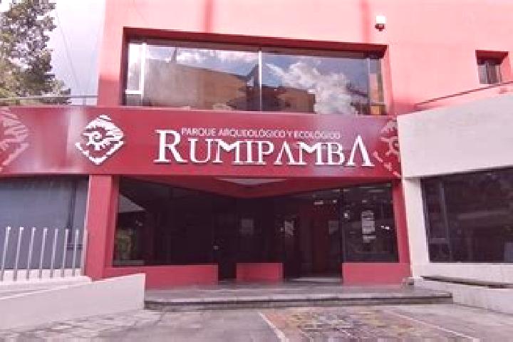 Natalie, 27 — Escort in Rumipamba, Ecuador