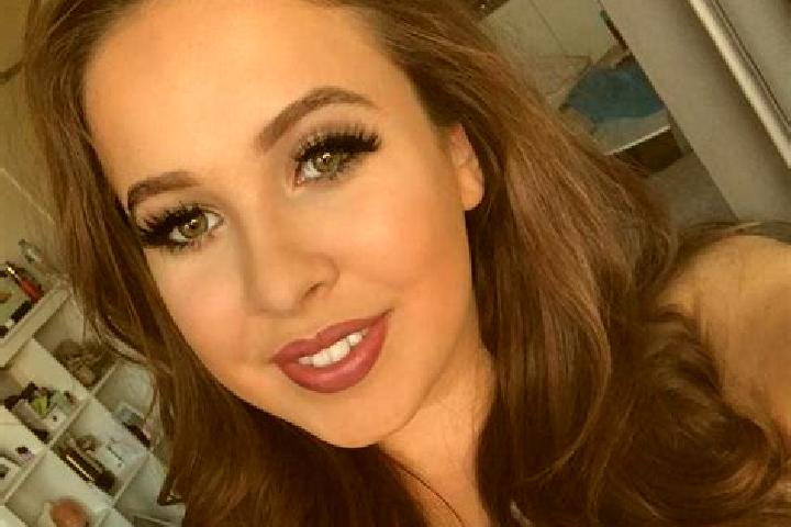 Natalie, 28, a black grey-eyed mediterranean companion based in Puilboreau. Offering Fetish, Duos, 69, Prostate Massage, Party Girl. Available for incall and...