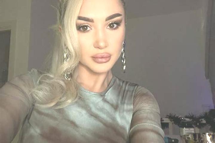 Natalie, 28, a blonde grey-eyed caribbean companion based in Bertangles. Offering Prostate Massage, Fetish, GFE, Erotic Massage, Dinner Date. Available for i...