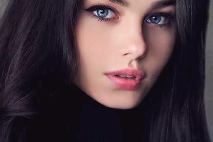 Natalie, 28, a chestnut grey-eyed slavic companion based in Rijswijk. Offering GFE, Prostate Massage, BDSM. Available for incall and outcall, day and evening...