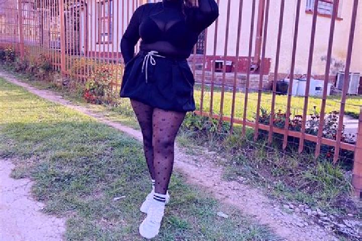 Natalie, 28 — Escort in Bultfontein, South Africa