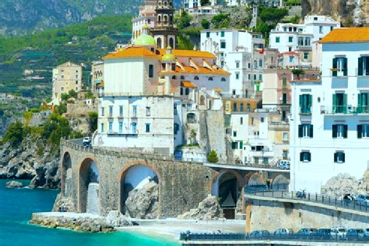 Natalie, 28 — Escort in Corno Giovine, Italy