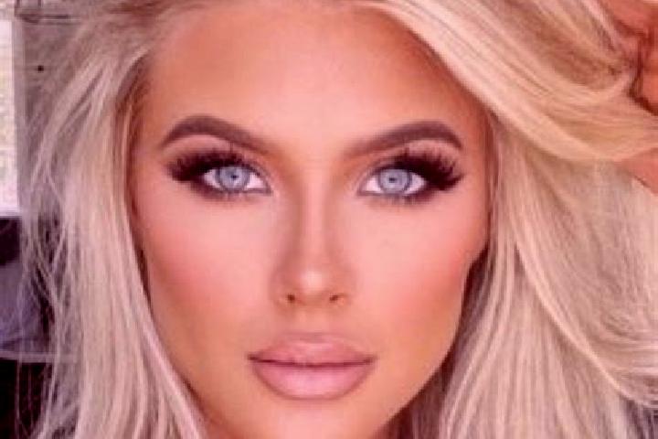 Natalie, 29, a blonde grey-eyed slavic companion based in Qaryut. Offering 69, Striptease, Massage, Duos, Tantra. Available for incall and outcall, overnight...