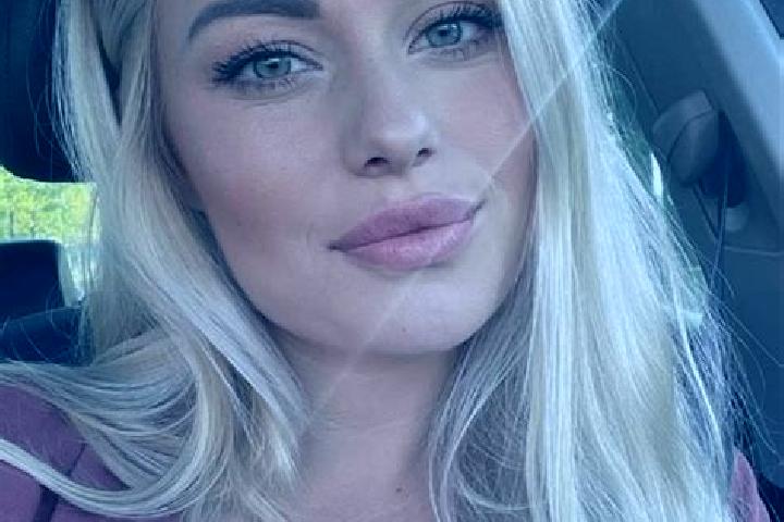 Natalie, 30, a blonde hazel-eyed caucasian companion based in Catford. Offering Domination, Prostate Massage, Party Girl, Overnight, Dinner Date. Available f...