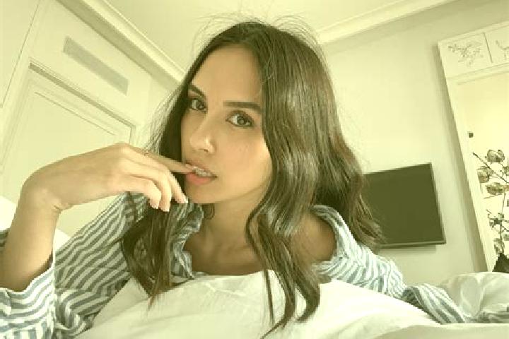 Natalie, 30, a red brown-eyed caribbean companion based in Progreso. Offering Erotic Massage, Travel Companion, Girlfriend Experience, Deep French Kissing. A...