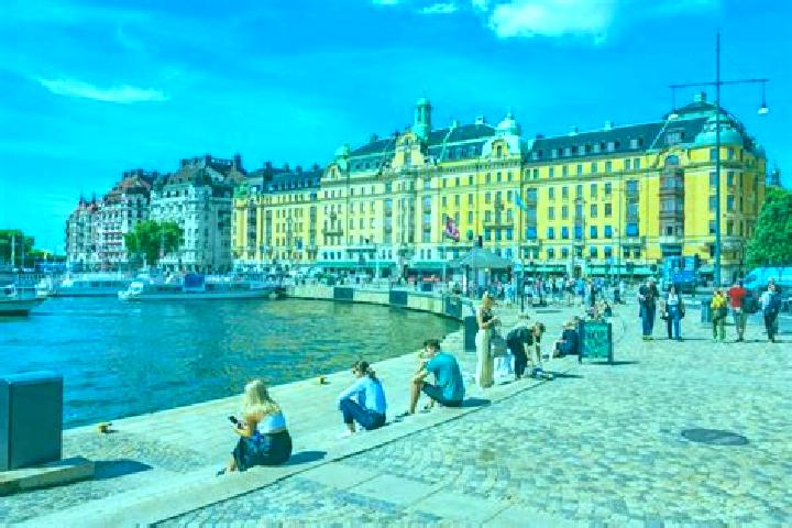 Natalie, 30 — Escort in Or, Sweden