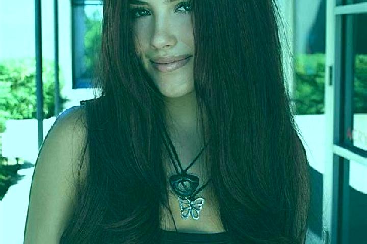 Natalie, 31, a auburn dark-eyed slavic companion based in Sarulesti-Gara. Offering CIM, Tantra, Roleplay. Available for incall and outcall, day and evening d...