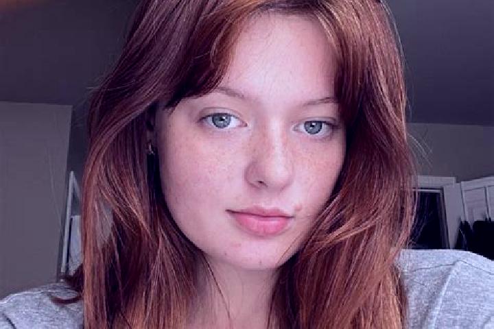Natalie, 32, a auburn hazel-eyed slavic companion based in la Bisbal del Penedes. Offering Prostate Massage, Tantra. Available for incall and outcall, overni...