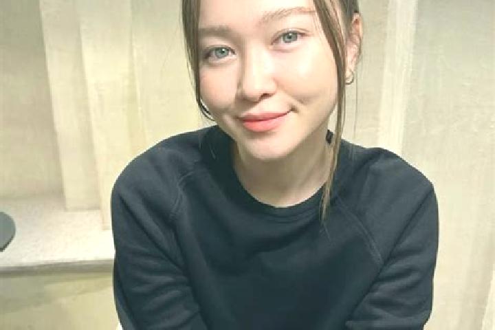 Natalie, 32, a dark blonde blue-eyed asian companion based in Cherkaske. Offering Party Girl, Deep French Kissing, Tantra, Roleplay. Available for incall and...