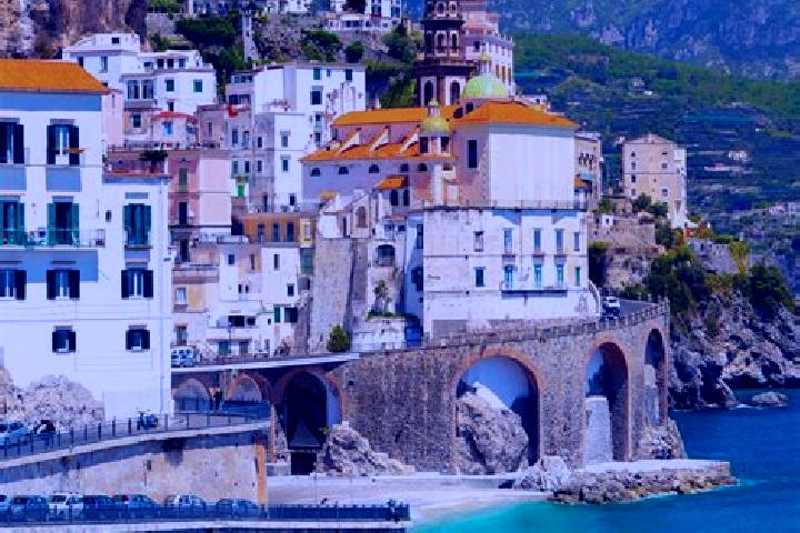 Natalie, 32 — Escort in Cantagallo, Italy
