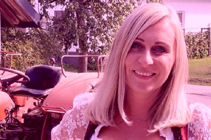 Natalie, 32 — Escort in Laakirchen, Austria