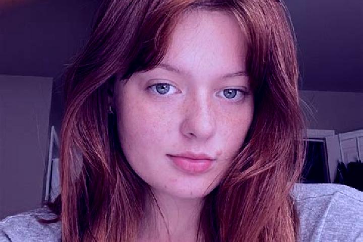 Natalie, 33, a auburn hazel-eyed caucasian companion based in Villarta de los Montes. Offering Deep French Kissing, Erotic Massage, Massage, Duos. Available ...