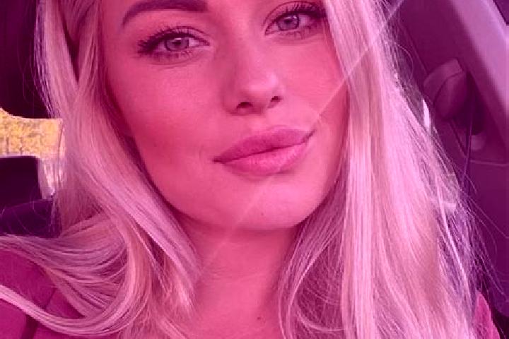 Natalie, 33, a blonde hazel-eyed ebony companion based in Gulia. Offering Duos, Prostate Massage, Tantra. Available for incall and outcall, day and evening d...