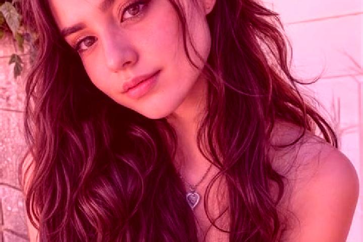 Natalie, 33, a chestnut hazel-eyed middle eastern companion based in Isakly. Offering Deep French Kissing, OWO, Domination. Available for incall and outcall,...