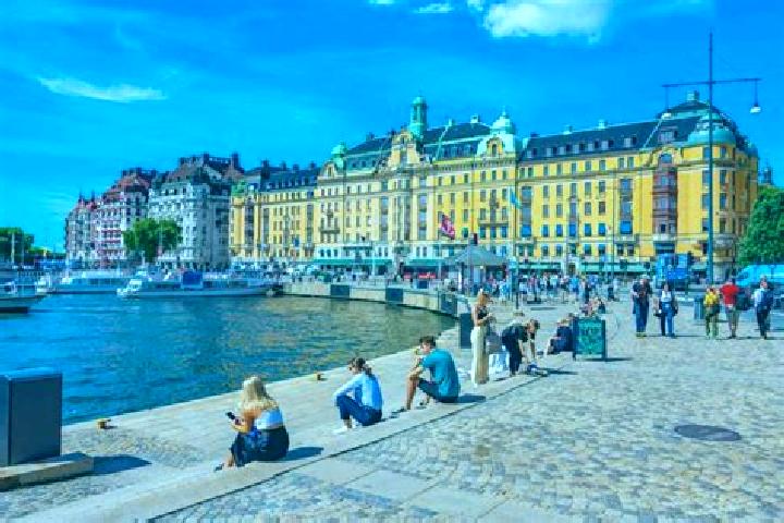 Natalie, 33 — Escort in Dalsjoefors, Sweden